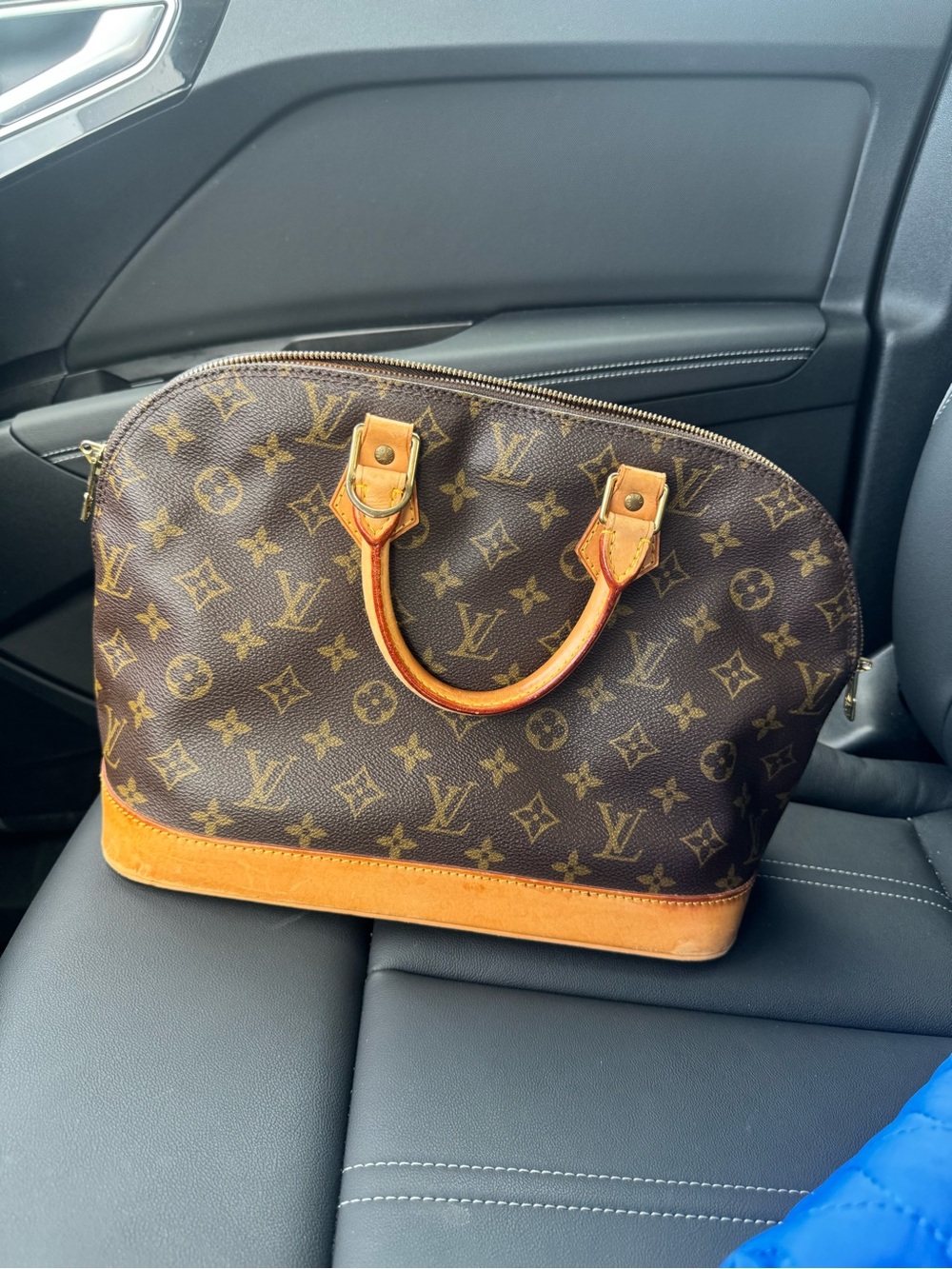 Louis Vuitton Monogram Canvas Alama Medium Bag in Brown and Tan - Picture 8 of 9